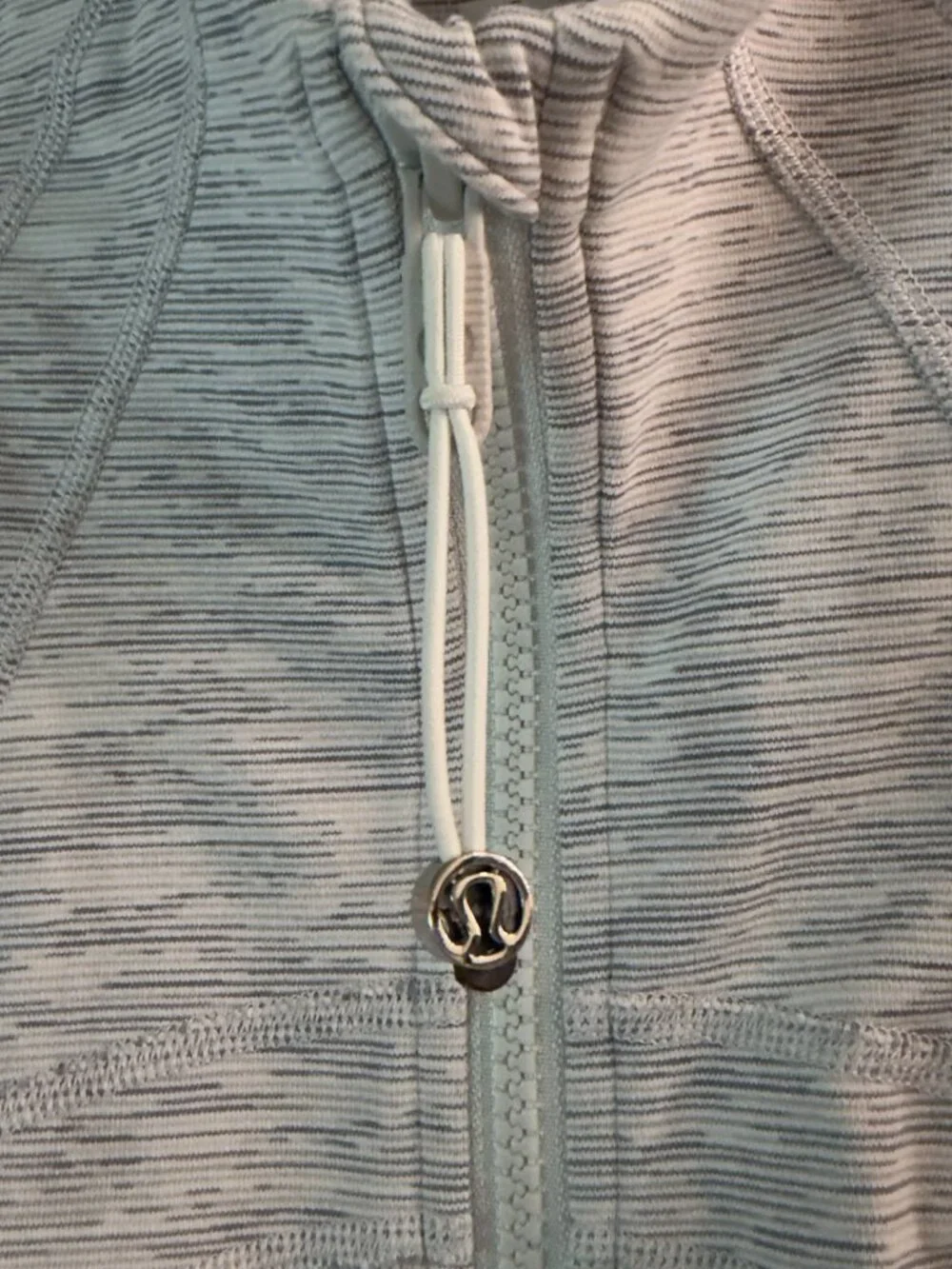 Lululemon Define Jacket - Size 8 Heathered Gray